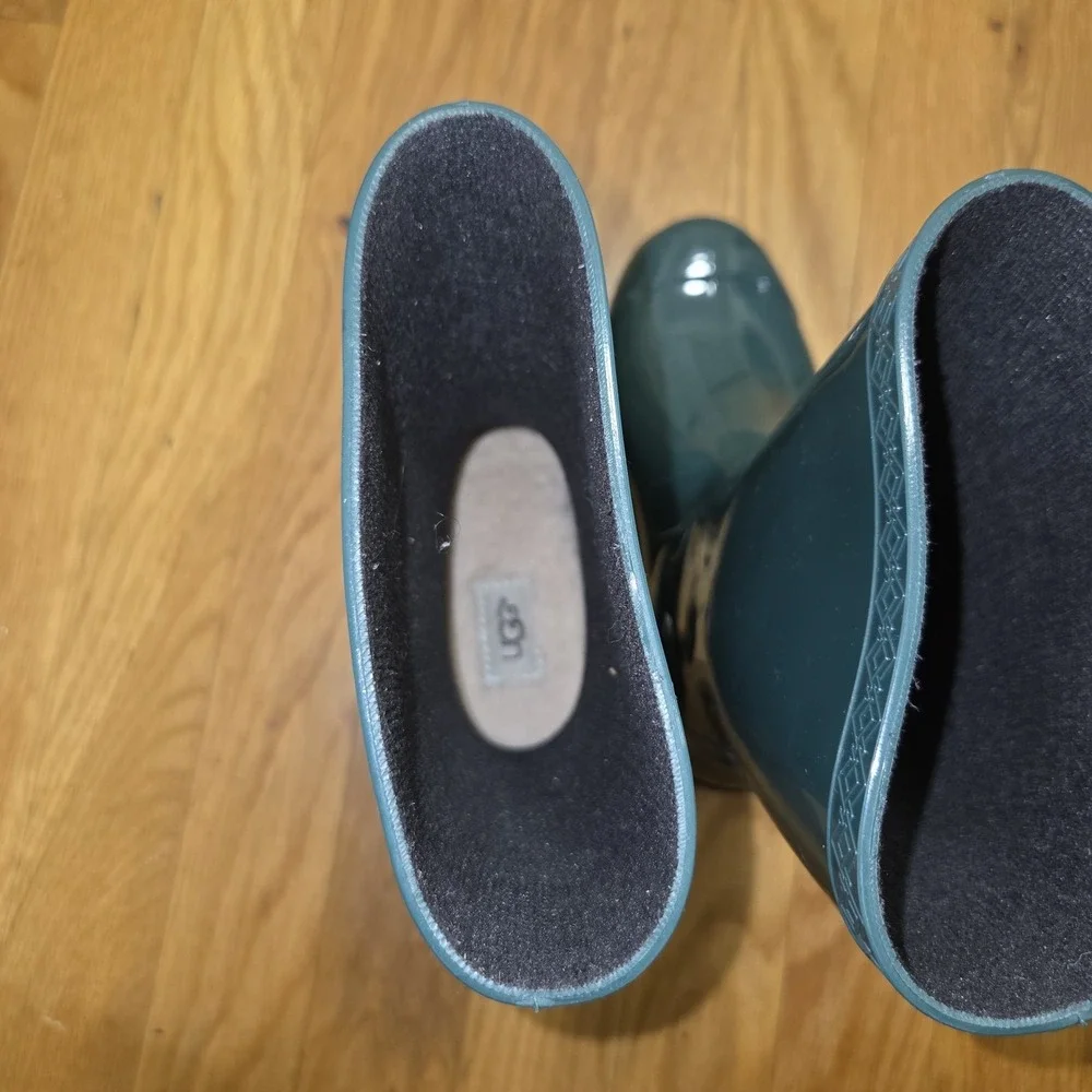 UGG K Raana Rain Boots Waterproof Rubber Youth‎ Kids Boy/Girl Sz 13 Pine Green